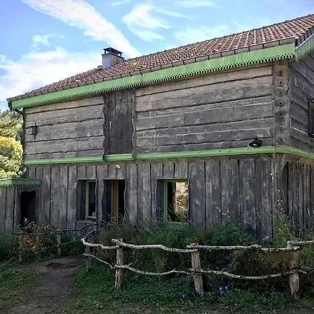 Chalet Pour 2 Dans Le Jardin De Berchigranges بيت للعطل